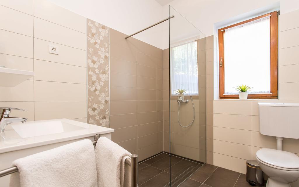 Apartments Frgacic باشْكا المظهر الخارجي الصورة